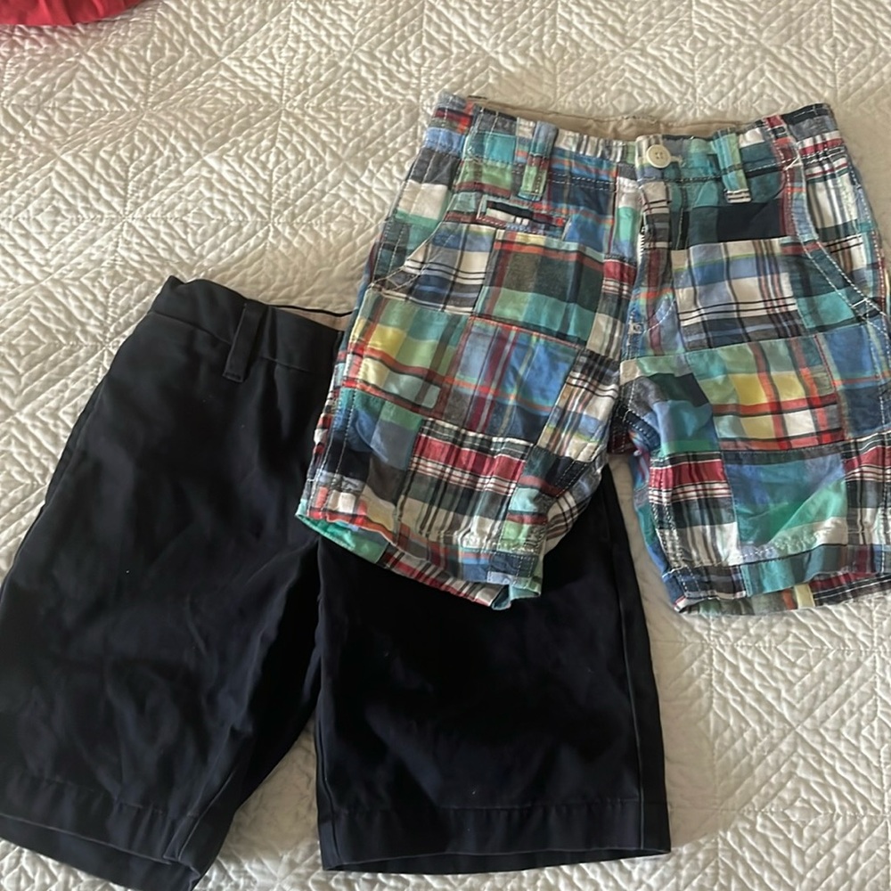 Boys Gap Kids khaki shorts. Blue are new without tags.
